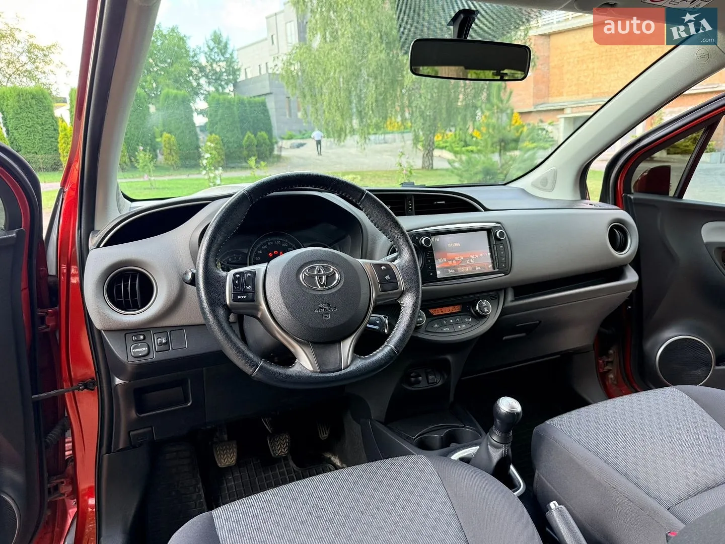 2015 Toyota Yaris - мініатюра 24