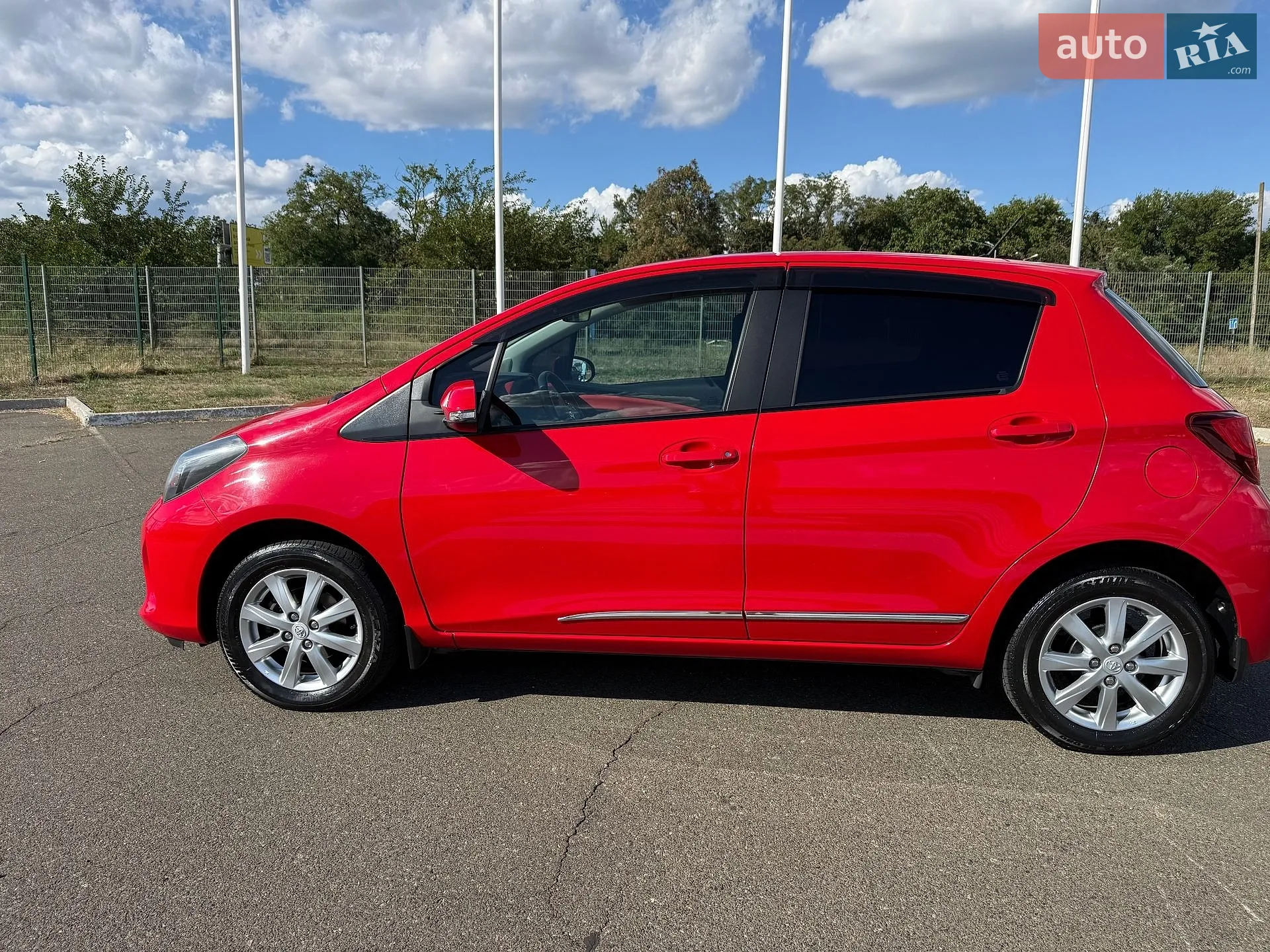 2015 Toyota Yaris - мініатюра 6