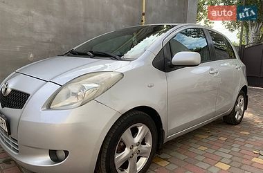 Хэтчбек Toyota Yaris 2007 в Николаеве