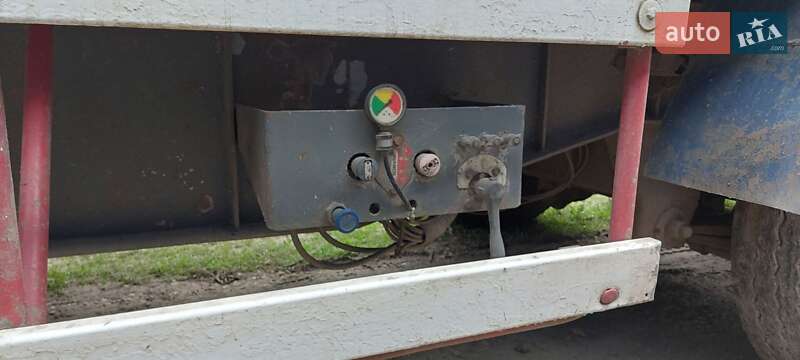 Зерновоз - полуприцеп TR-AX S533 WAT 2002 в Баштанке