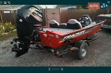 Катер Tracker Bass 2016 в Львове