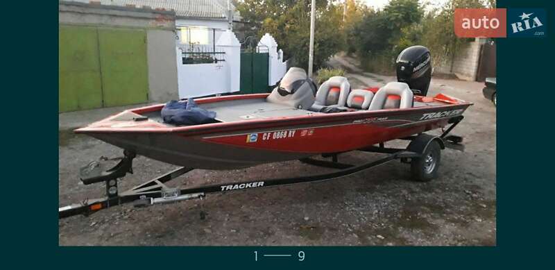 Катер Tracker Bass 2016 в Львове