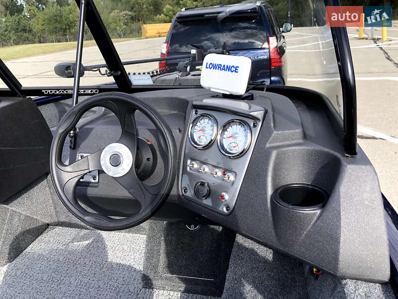 Катер Tracker Pro Guide 2021 в Киеве фото 3 Катер Tracker Pro Guide 2021 в Киеве