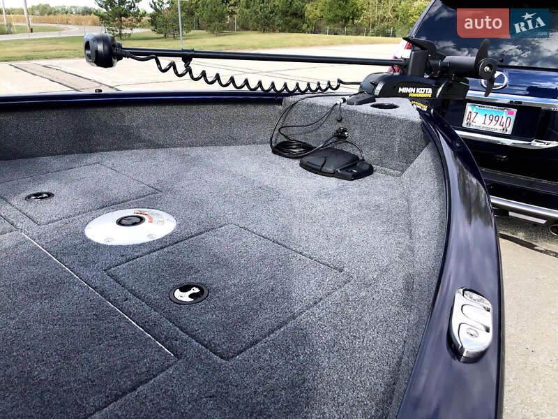 Катер Tracker Pro Guide 2021 в Киеве фото 11 Катер Tracker Pro Guide 2021 в Киеве