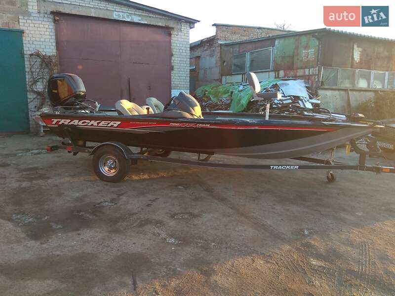 Катер Tracker Pro Team 2018 в Броварах фото 6 Катер Tracker Pro Team 2018 в Броварах