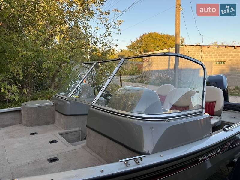 Лодка Tracker Targa 2005 в Переяславе