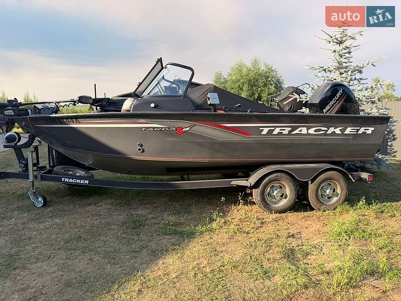 Катер Tracker Targa 2018 в Києві