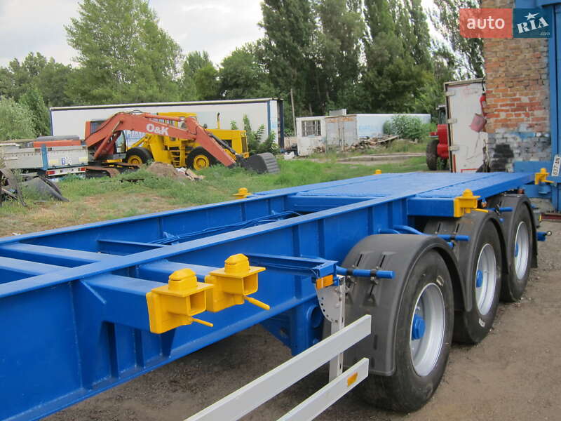 Контейнеровоз напівпричіп Trailor GeneralTrailor 2006 в Вінниці