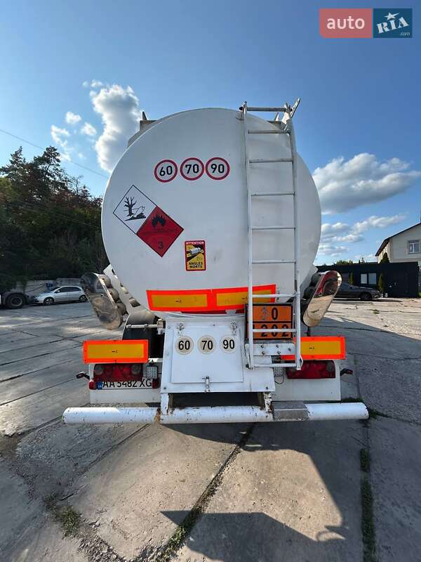 Цистерна Trailor SYY3CX 1994 в Киеве