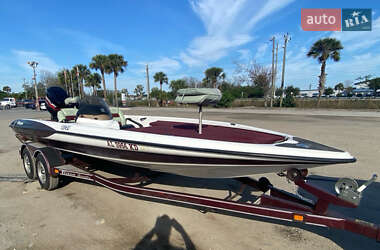 Лодка Triton Boats 19 ProXs 1999 в 