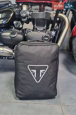 Triumph bobber 2024 tank bag