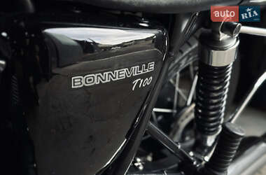 Мотоцикл Классик Triumph Bonneville 2014 в  фото 2 Мотоцикл Классик Triumph Bonneville 2014 в