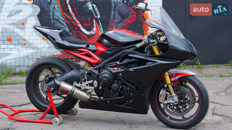 Triumph Daytona 675 2015