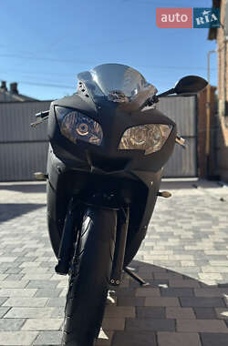 Спортбайк Triumph Daytona 2004 в Гадяче