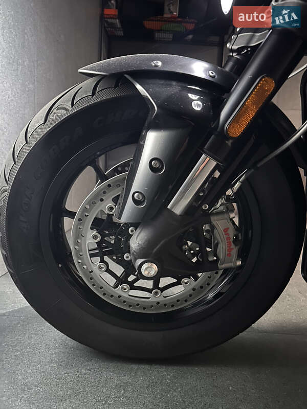 Мотоцикл Круизер Triumph Rocket 3 GT 2024 в Кременчуге фото 4 Мотоцикл Круизер Triumph Rocket 3 GT 2024 в Кременчуге