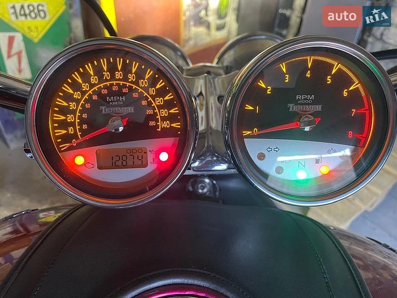Боббер Triumph Rocket 3 2004 в Хмельницькому