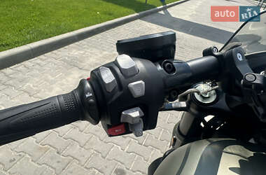 Мотоцикл Круизер Triumph Rocket III 2022 в 