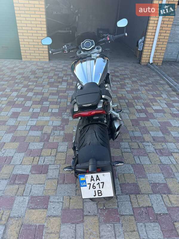 Мотоцикл Круизер Triumph Rocket III 2023 в Кременчуге фото 8 Мотоцикл Круизер Triumph Rocket III 2023 в Кременчуге