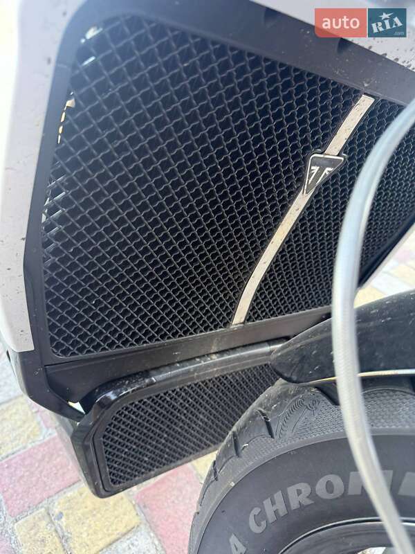 Мотоцикл Круизер Triumph Rocket III 2023 в Кременчуге фото 12 Мотоцикл Круизер Triumph Rocket III 2023 в Кременчуге