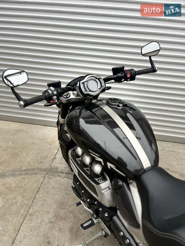 Мотоцикл Круизер Triumph Rocket III 2021 в Одессе фото 13 Мотоцикл Круизер Triumph Rocket III 2021 в Одессе