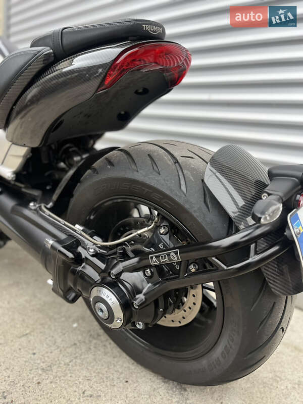 Мотоцикл Круизер Triumph Rocket III 2021 в Одессе фото 16 Мотоцикл Круизер Triumph Rocket III 2021 в Одессе