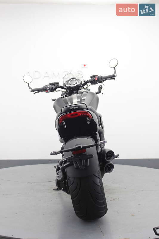 Мотоцикл Круізер Triumph Rocket III 2021 в Гнівані фото 8 Мотоцикл Круізер Triumph Rocket III 2021 в Гнівані