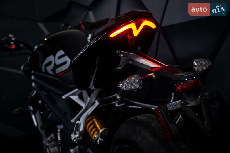 Мотоцикл Без обтекателей (Naked bike) Triumph Speed Triple 2021 в Киеве