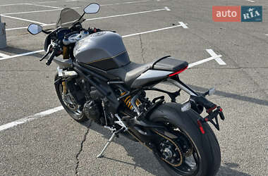 Мотоцикл Спорт-туризм Triumph Speed Triple 2022 в 