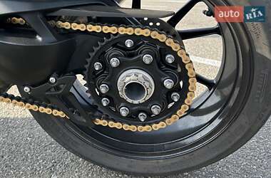 Мотоцикл Спорт-туризм Triumph Speed Triple 2022 в 