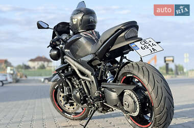 Мотоцикл Без обтекателей (Naked bike) Triumph Speed Triple 2010 в 