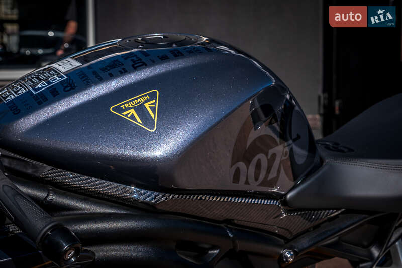 Спортбайк Triumph Speed Triple 2023 в Киеве фото 22 Спортбайк Triumph Speed Triple 2023 в Киеве