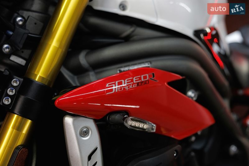 Мотоцикл Без обтекателей (Naked bike) Triumph Speed Triple 2016 в Днепре