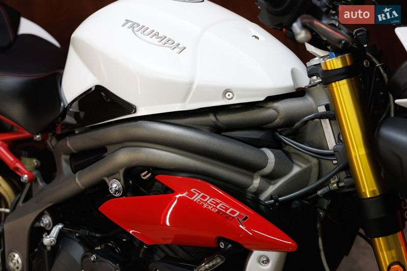 Мотоцикл Без обтекателей (Naked bike) Triumph Speed Triple 2016 в Днепре
