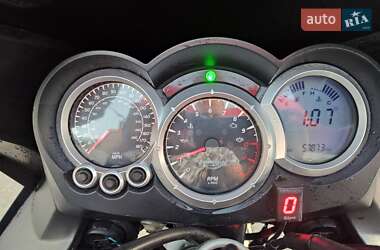 Мотоцикл Спорт-туризм Triumph Sprint 2005 в 