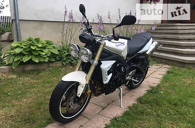 Мотоцикл Классик Triumph Street Triple 2010 в Ивано-Франковске