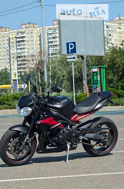 Мотоцикл Без обтікачів (Naked bike) Triumph Street Triple 2015 в Києві