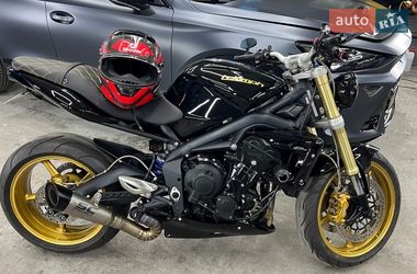 Мотоцикл Без обтікачів (Naked bike) Triumph Street Triple 2012 в Києві