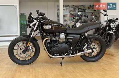 Мотоцикл Без обтекателей (Naked bike) Triumph Street Twin 2018 в 