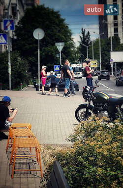 Кафе рейсер Triumph Thruxton 2014 в Киеве