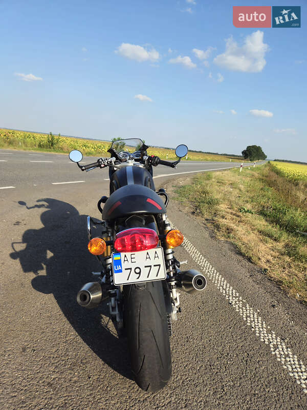 Кафе рейсер Triumph Thruxton 2022 в Києві