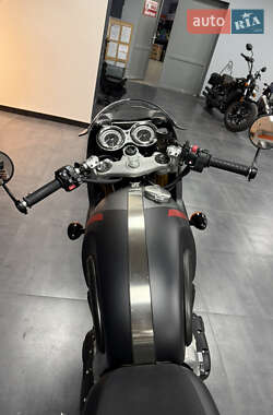 Кафе рейсер Triumph Thruxton 2022 в Киеве