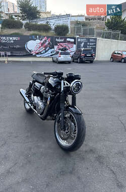 Кафе рейсер Triumph Thruxton 2016 в 