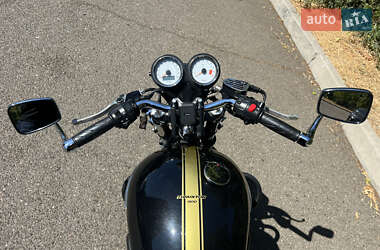 Кафе рейсер Triumph Thruxton 2012 в 