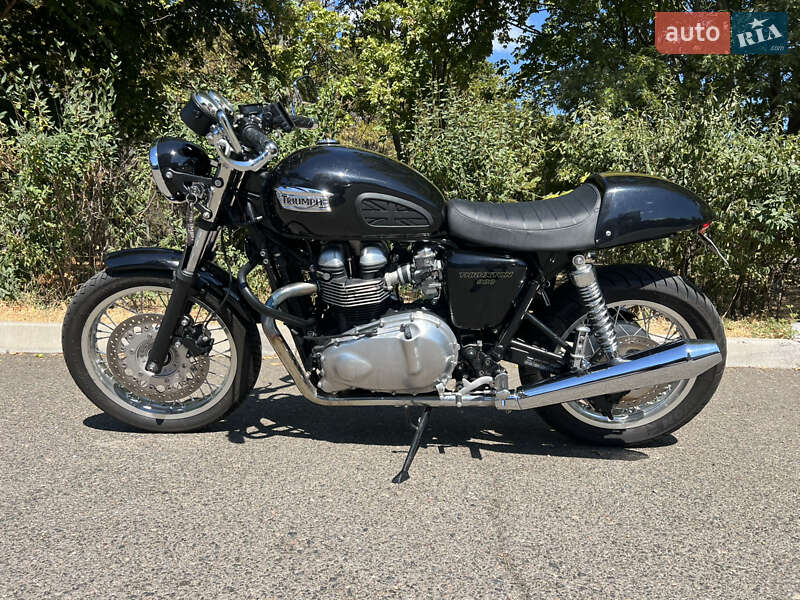 Кафе рейсер Triumph Thruxton 2012 в Одессе