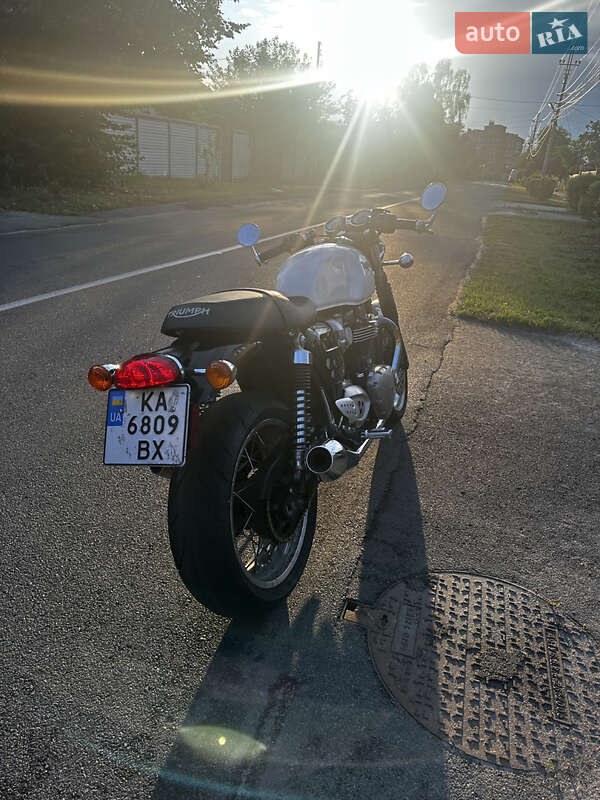 Кафе рейсер Triumph Thruxton 2016 в Киеве