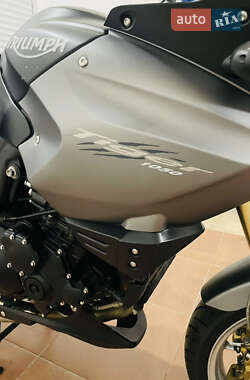 Мотоцикл Багатоцільовий (All-round) Triumph Tiger 2010 в 