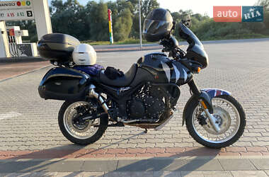 Мотоцикл Многоцелевой (All-round) Triumph Tiger 2004 в 