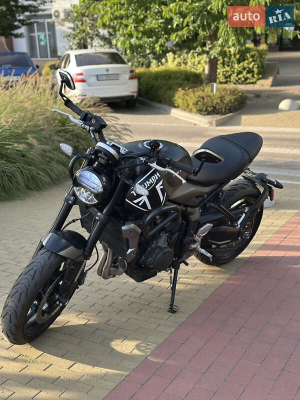 Мотоцикл Без обтекателей (Naked bike) Triumph Trident 2022 в Киеве фото 2 Мотоцикл Без обтекателей (Naked bike) Triumph Trident 2022 в Киеве