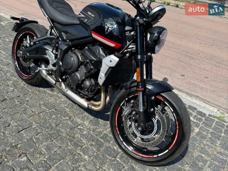 Triumph Trident 2021
