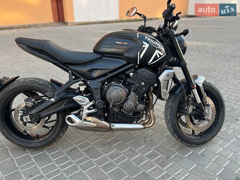 Мотоцикл Без обтікачів (Naked bike) Triumph Trident 2023 в Одесі фото Мотоцикл Без обтікачів (Naked bike) Triumph Trident 2023 в Одесі
